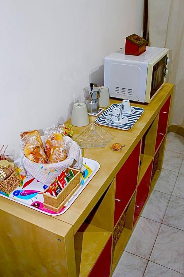 Rooms 166 Наполи Екстериор снимка